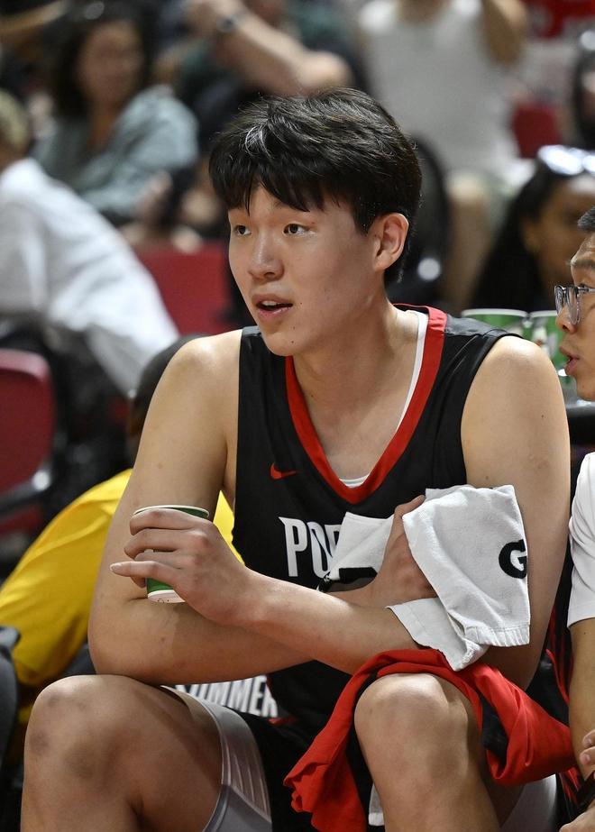 Kaiyun-朱芳雨当年打错人了？杨瀚森近期打最好一场，仍被临时主帅踢出队