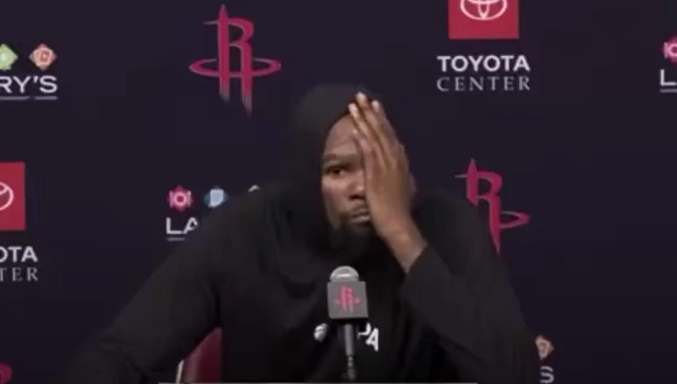 杜兰特：我一直很感激生涯中鼓励我的人，比如威少和亚当斯