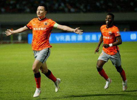 移动体育平台-深足队史首胜广州队！中超元年冠军王者归来？